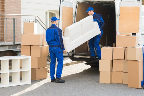 Moving assistance for students and shared houses in Forestgate